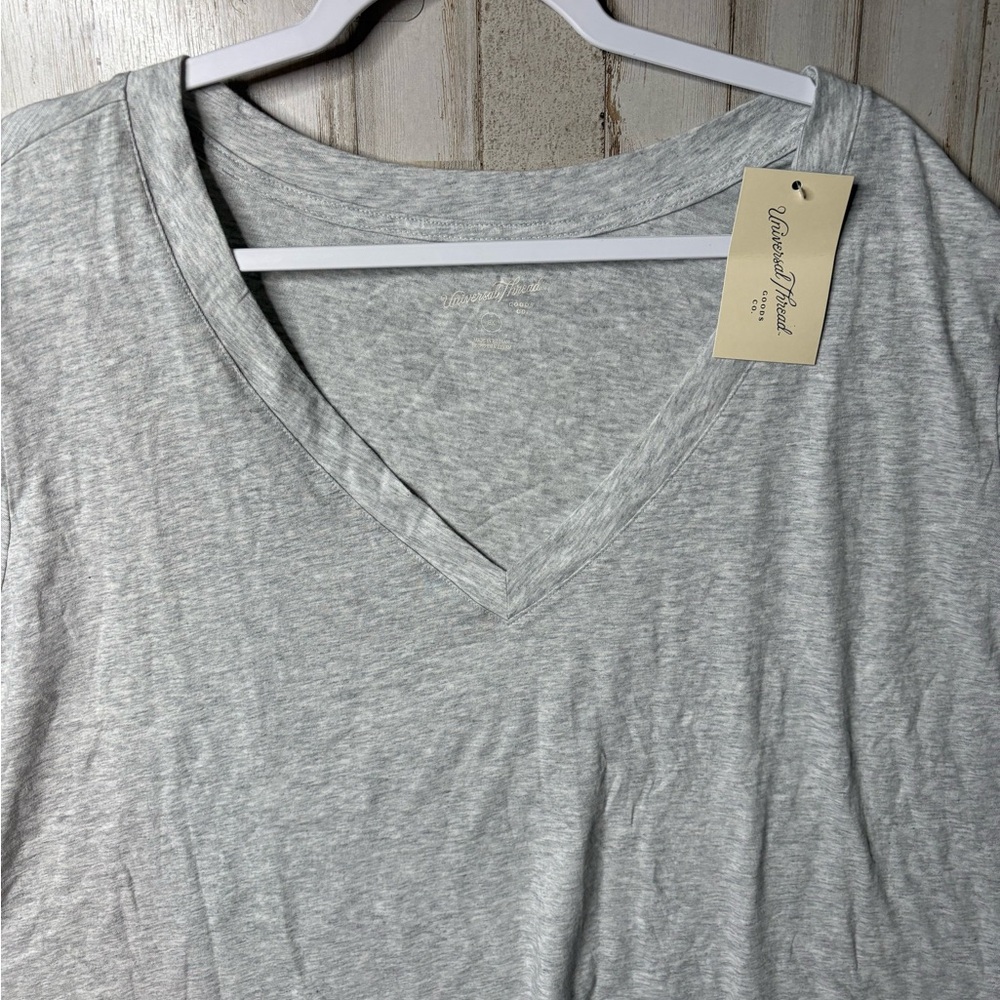 NEW UNIVERSAL THREAD Cropped V Neck Short Sleeve Cotton T Shirt Gray 3X NWT - Picture 2 of 15